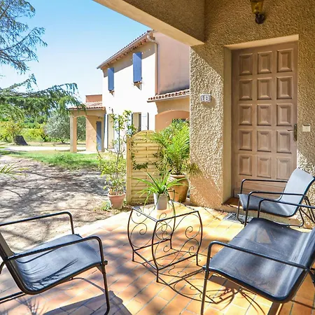 1 Bedroom Pet Friendly In Entrechaux